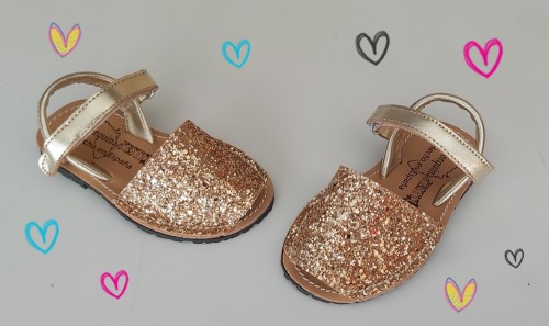 Abarca-Menorquina In Glitter Gold And Velcro "Made in Spain".